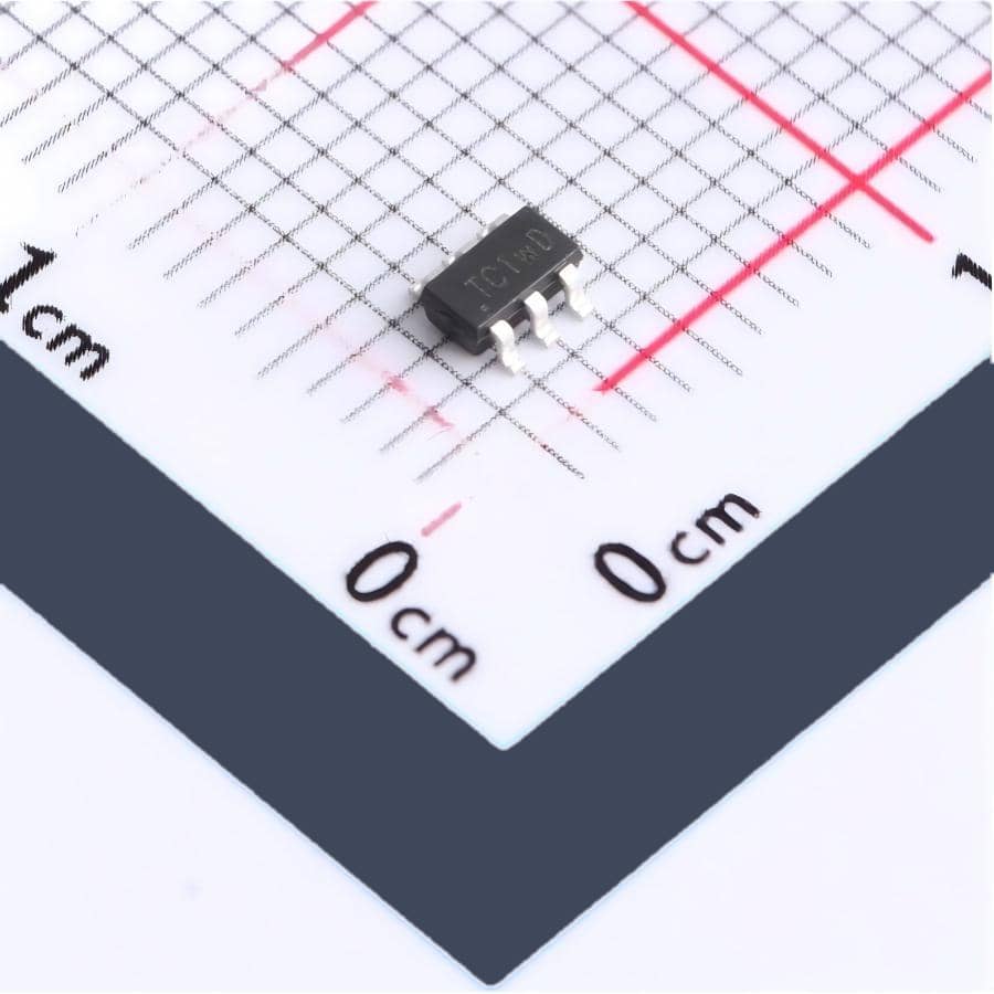 Diodes Incorporated APX825A-31W6G-7 electronic component