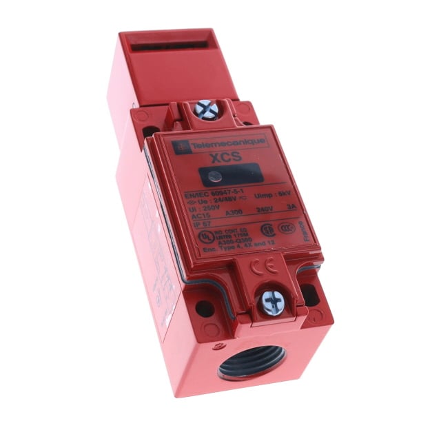Telemecanique Sensors XCSA713 electronic component