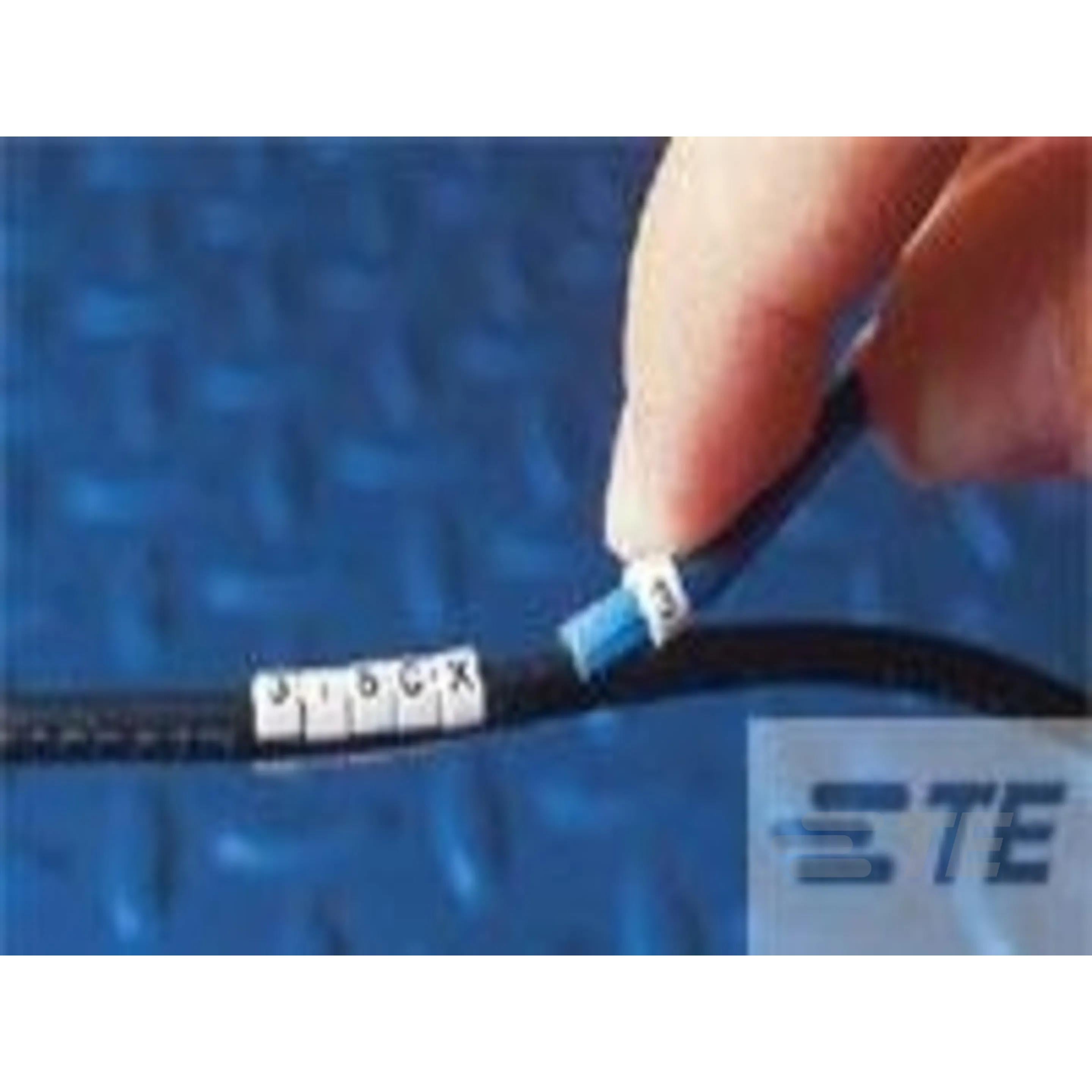 TE Connectivity 582580-000 electronic component